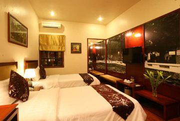 Và Oriana Boutique Hà Nội